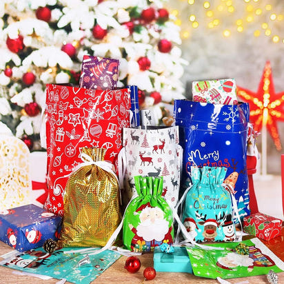 Festive Drawstring Gift Bags Set™
